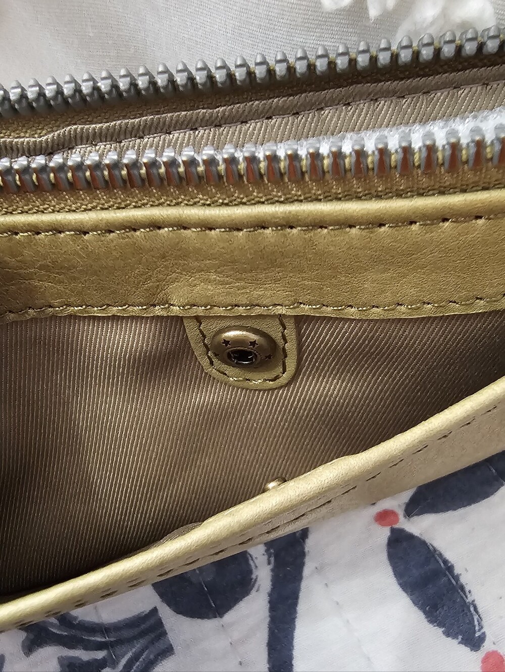 FINAL..American Leather Co Credit Card Wristlet Wallet - Picture 4 of 6